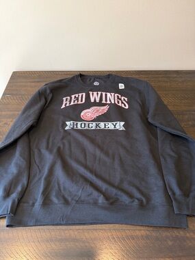 NHL by Blue84  Black Crewneck Detroit Red Wings Hockey Sweatshirt, XL